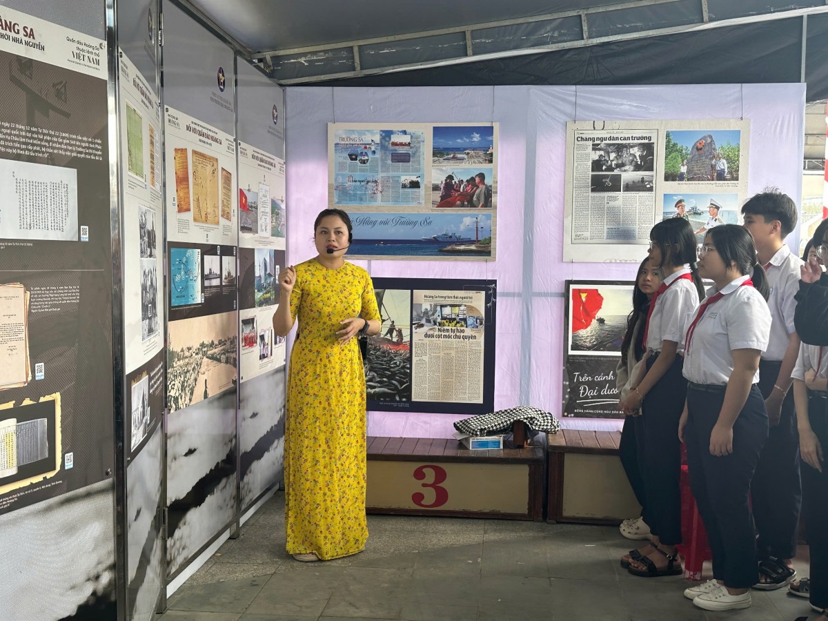 Lễ hội Cầu Ngư: Nét đẹp truyền thống của người dân vùng biển Đà Nẵng Lễ hội Cầu Ngư: Nét đẹp truyền thống của người dân vùng biển Đà Nẵng