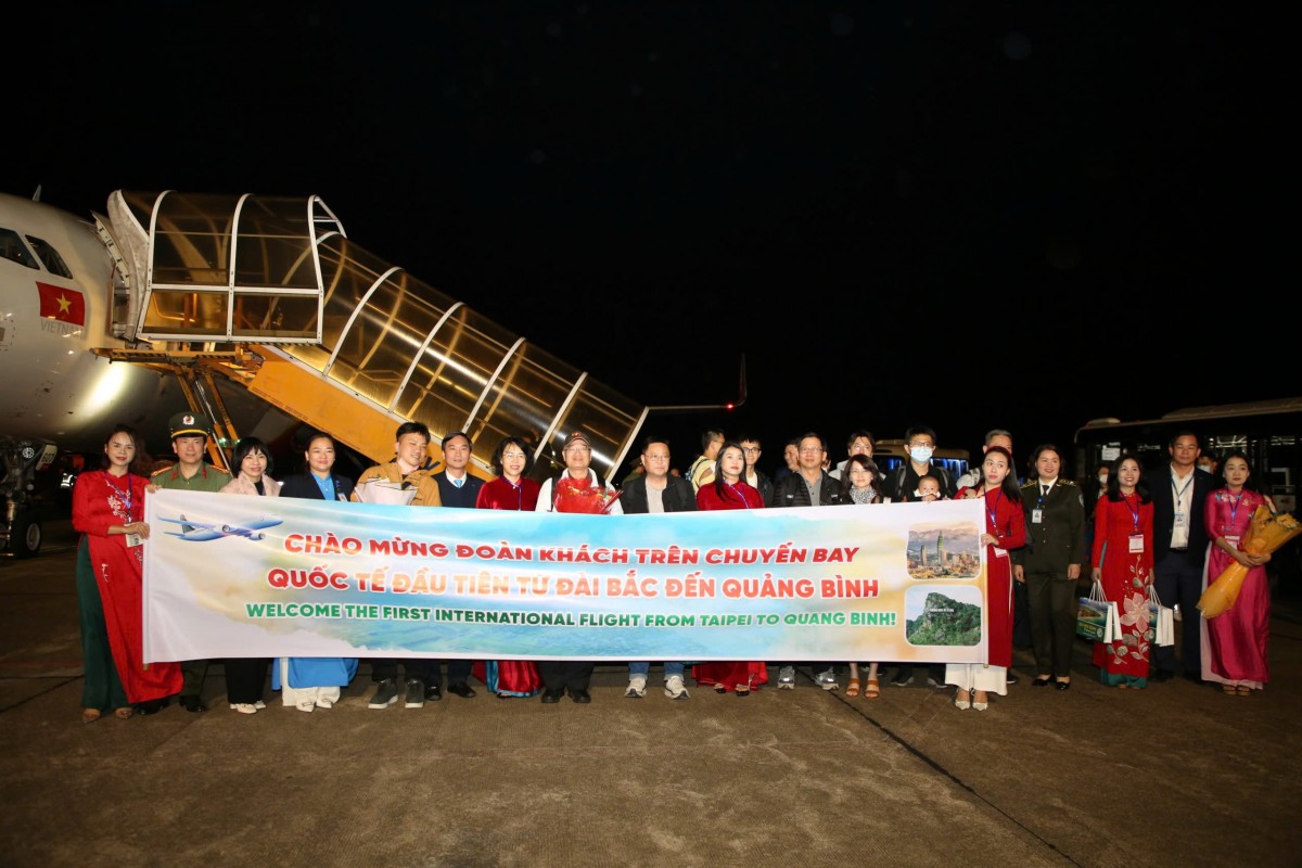 Chuyến bay quốc tế đầu tiên từ Đài Bắc (Đài Loan, Trung Quốc) đến Quảng Bình