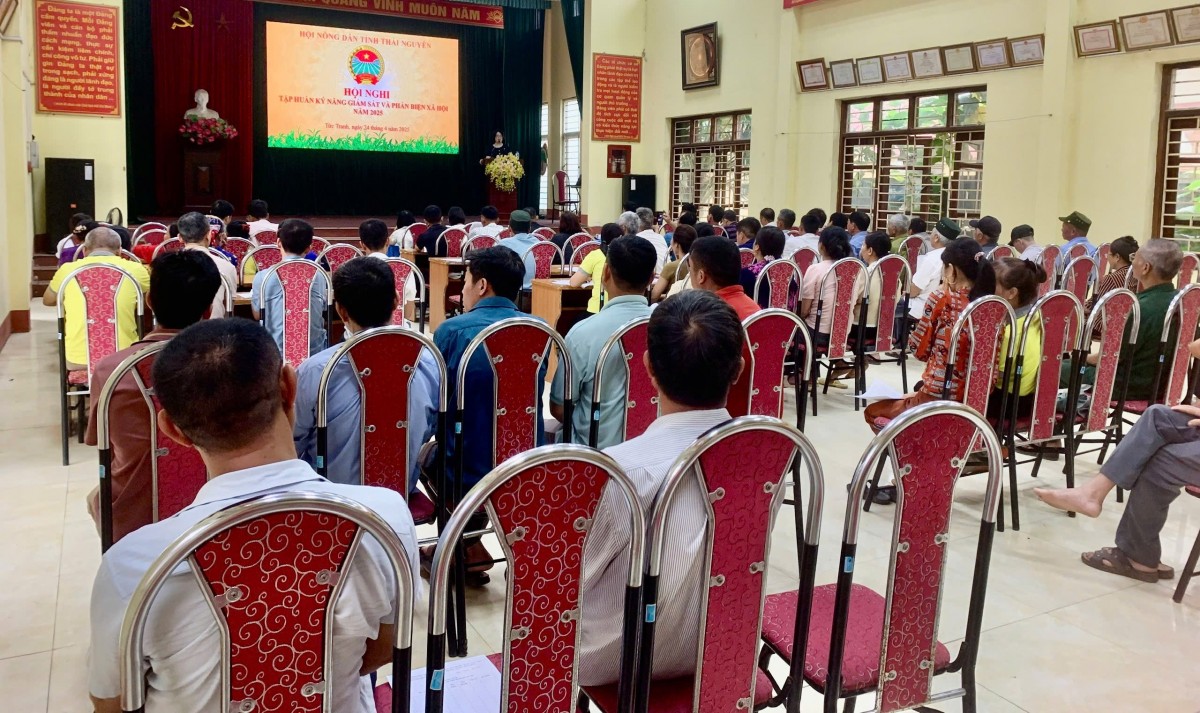 Tăng cường khả năng giám sát, phản biện cho cán bộ, hội viên nông dân
