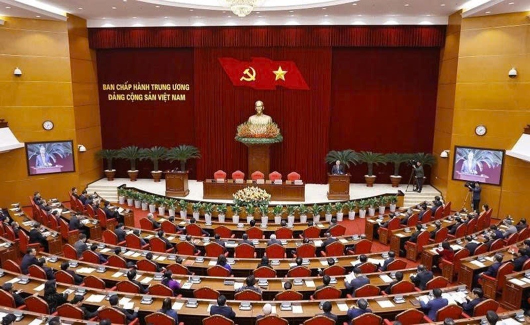 Tại Hội nghị Ban Chấp hành Trung ương Đảng khóa XIII, Trung ương đã thống nhất chỉ đạo quyết liệt, khẩn trương tiếp tục đổi mới, sắp xếp tổ chức bộ máy của hệ thống chính trị tinh gọn, hoạt động hiệu lực, hiệu quả.