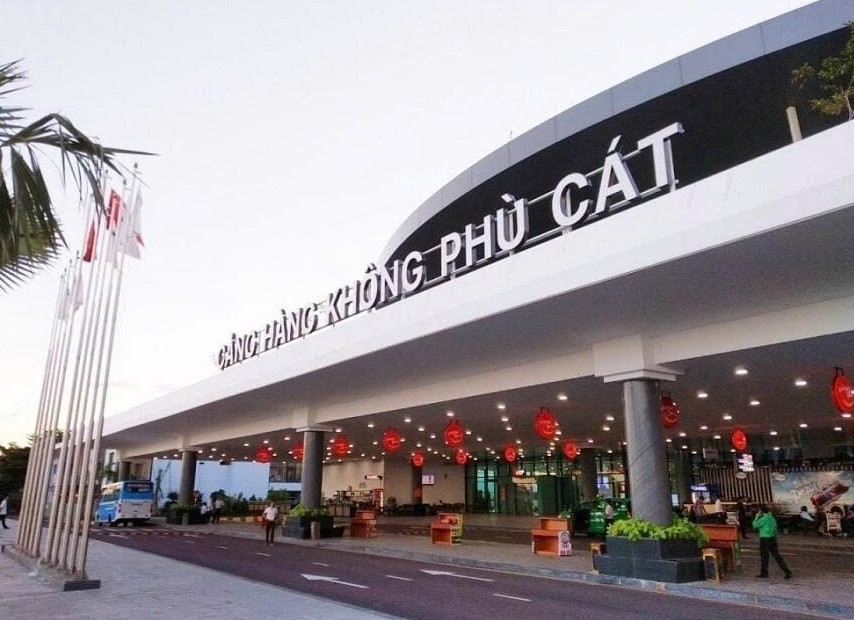 Bình Định đề xuất tăng cường chuyến bay đêm phục vụ mùa du lịch Hè 2025