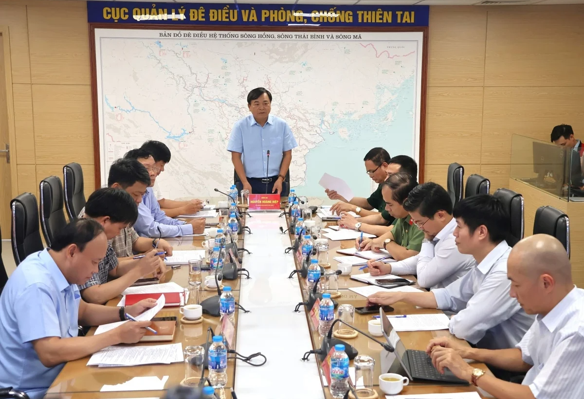 Bộ Nông Nghiệp và Môi trường chỉ đạo công tác ứng phó với bão số 1