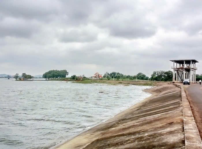 Đắk Lắk: Giao quyền quản lý 348 công trình thủy lợi, phục vụ hơn 21.000 ha