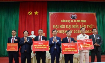 Tu Mơ Rông: Đại hội Đảng không nhận hoa chúc mừng, kêu gọi ủng hộ phát triển cây trồng bền vững