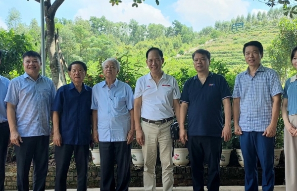 GS.TS Dương Xuân Ngọc người luôn say mê nghiên cứu khoa học