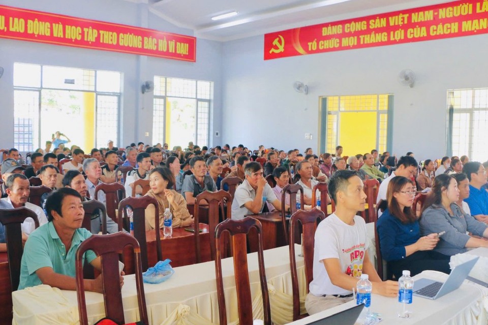 Tổ chức Hội thảo kỹ thuật sản xuất giống chanh dây Thông Đỏ