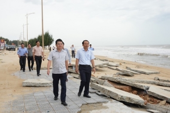 Tp. Huế: Khẩn trương gia cố, xử lý sạt lở khu vực bờ biển Thuận An