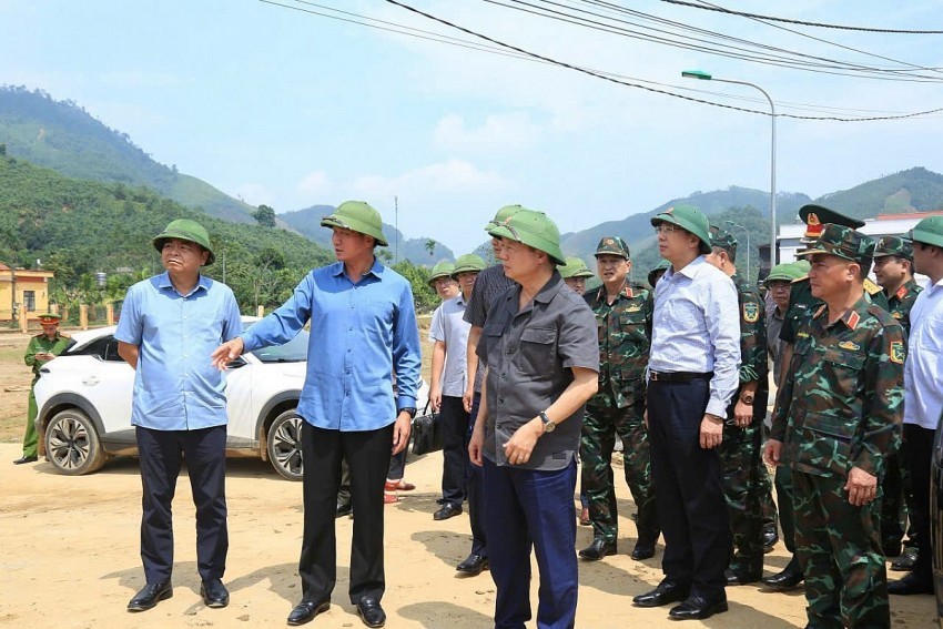 Phó Thủ tướng Trần Hồng Hà kiểm tra phòng chống bão tại Lào Cai