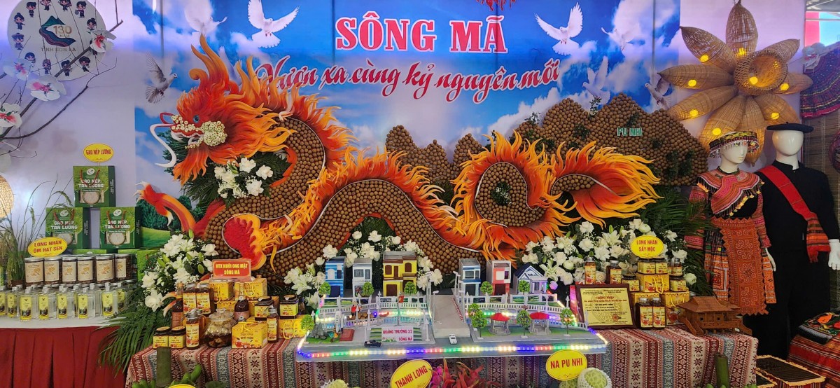 Tỉnh Sơn La vinh dự đón nhận Huân chương Lao động hạng Nhất