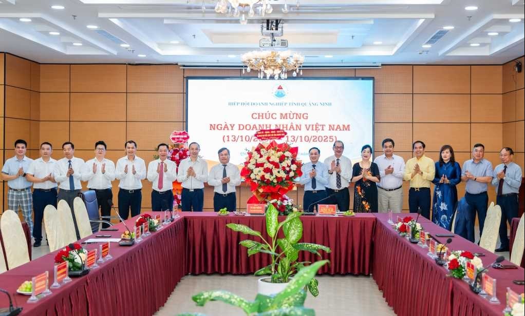 Quảng Ninh: Lãnh đạo tỉnh chúc mừng Hiệp hội Doanh nghiệp tỉnh