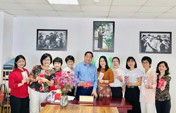 Chủ tịch VOAA gửi thư chúc mừng nhân Ngày Phụ nữ Việt Nam 20/10