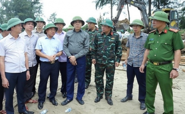 Hà Tĩnh triển khai các biện pháp ứng phó với bão số 12 và mưa lũ