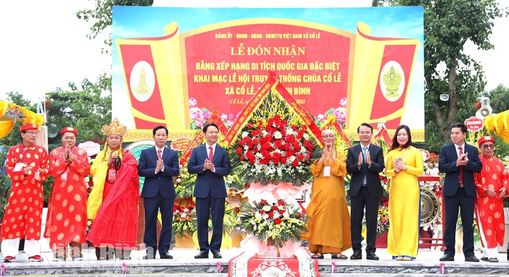 Chùa Cổ Lễ đón nhận Bằng xếp hạng Di tích quốc gia đặc biệt