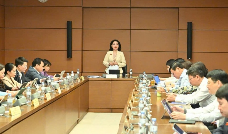 Đoàn đại biểu Quốc hội tỉnh Đắk Lắk góp ý các dự thảo luật trên nhiều lĩnh vực