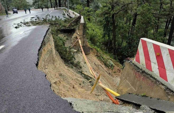 Lâm Đồng công bố tình huống khẩn cấp về thiên tai tại tuyến đường đèo Prenn