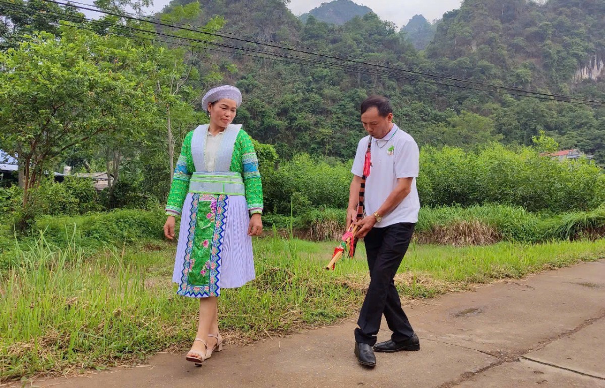 Giữ lửa văn hóa Mông giữa đời sống hiện đại ở xã Vô Tranh