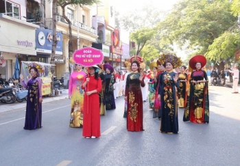 Hải Phòng tổ chức diễu hành – Tôn vinh áo dài Việt Nam
