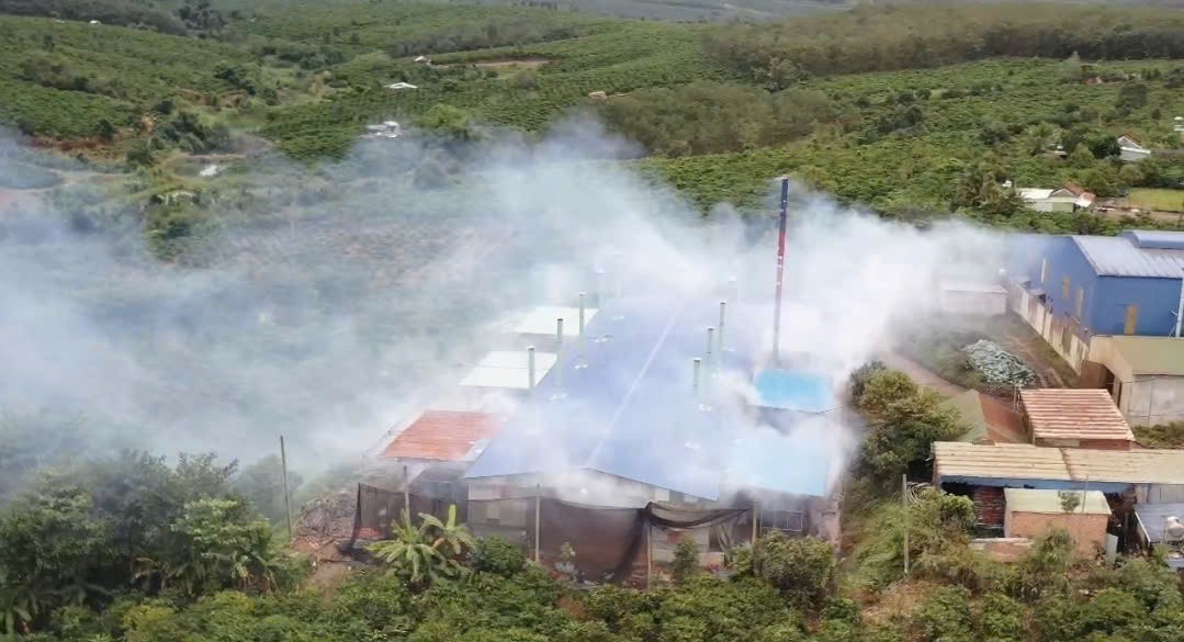 Tạm dừng hoạt động các lò sấy cà phê tự phát ở xã Ngọk Réo (Quảng Ngãi): Chấn chỉnh quản lý đất đai, môi trường