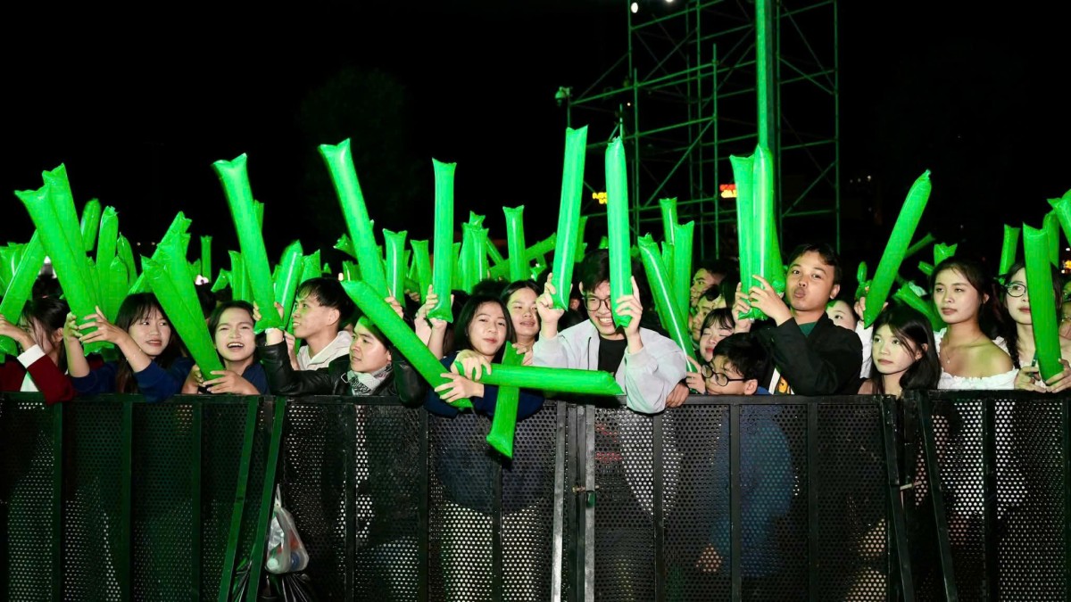 Nhiều người dân bày tỏ sự hào hứng và cảm kích trước không khí ấm áp, thân thiện và sự chuyên nghiệp trong tổ chức.