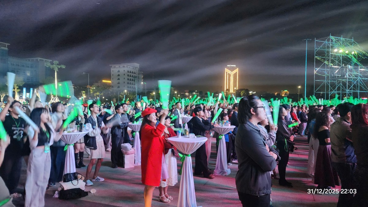 Nhiều người dân bày tỏ sự hào hứng và cảm kích trước không khí ấm áp, thân thiện và sự chuyên nghiệp trong tổ chức.