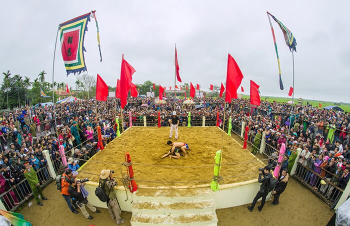 Tp. Huế: Hội Xuân Dương Nỗ 2026 - Hương sắc ngày mới Hội vật truyền thống làng Sình