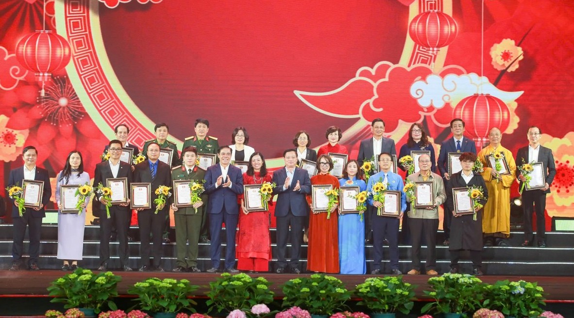 Hơn 172 tỷ đồng ủng hộ chương trình “Nghĩa tình dòng Lam - Xuân Bính Ngọ năm 2026”