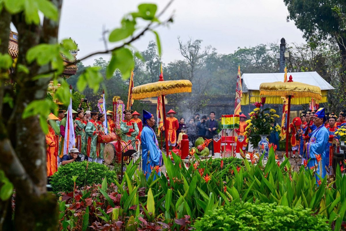 “Tết Huế cùng di sản” - bảo tồn, phát huy các giá trị di sản văn hóa cung đình Huế