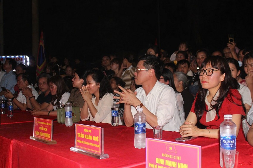 Độc đáo lễ hội nhảy lửa của người Dao Nậm Đét xã Bảo Nhai