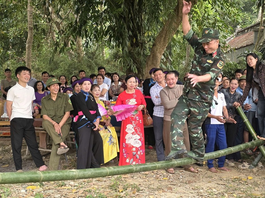 Về vùng cao Bảo Nhai vui hội Lồng tồng ngày xuân