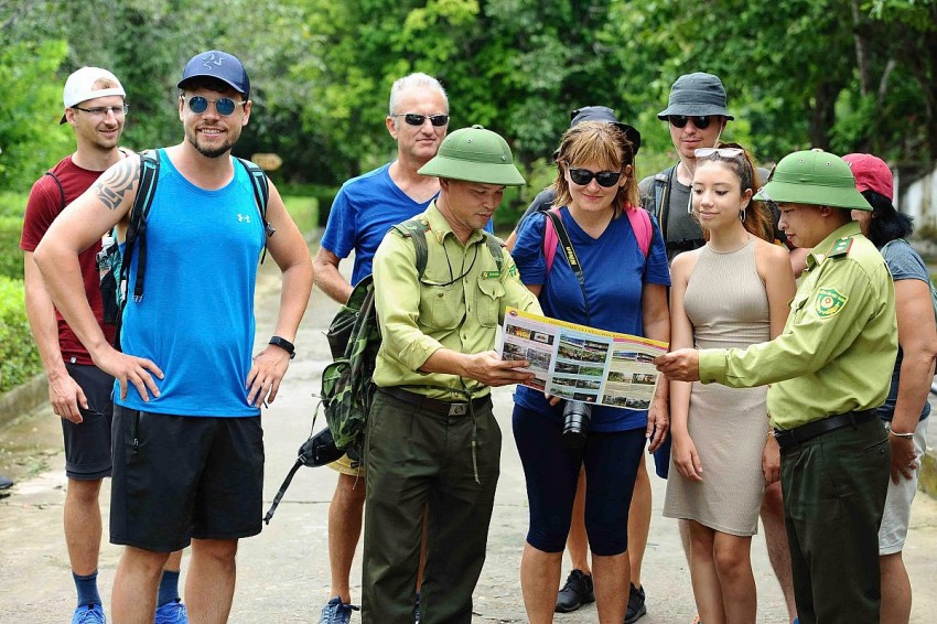 “Tắm rừng” ở Vườn quốc gia Cát Bà: Thúc đẩy mô hình du lịch sinh thái bền vững
