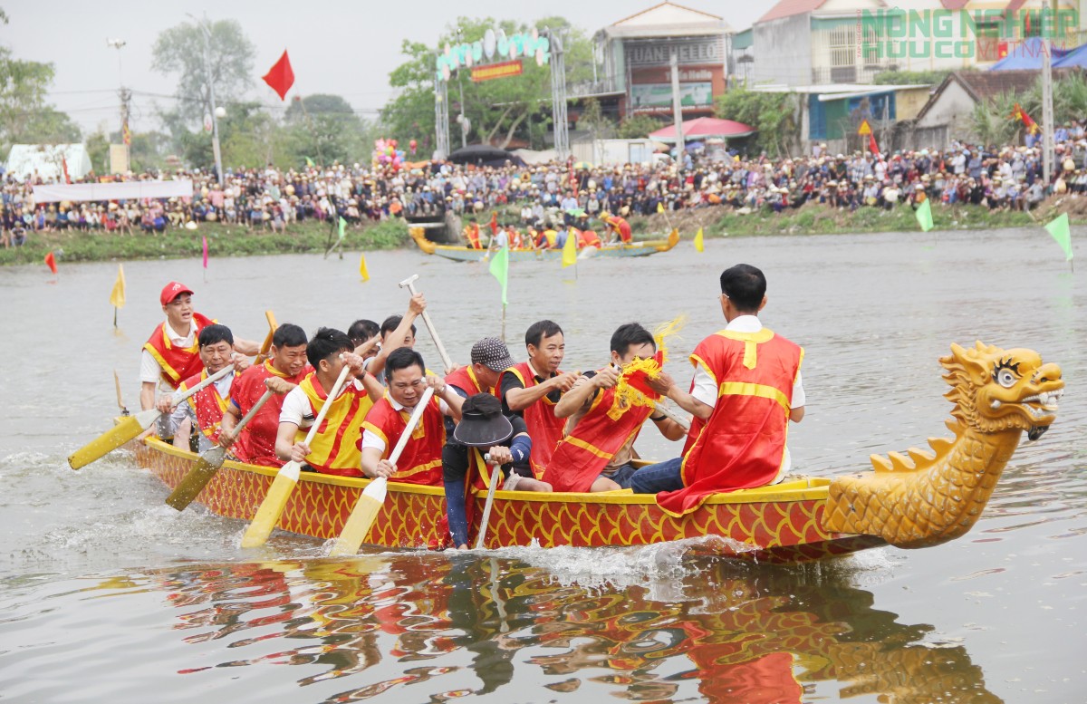Sôi nổi các hoạt động văn hóa - thể thao tại lễ hội đền Đức Hoàng năm 2026