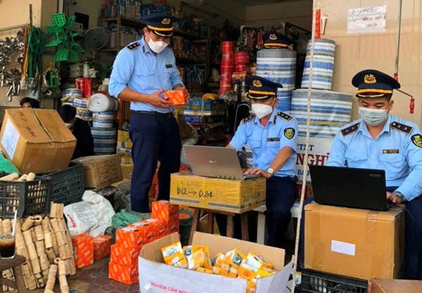 Bộ Công Thương kiểm tra thi hành pháp luật xử lý vi phạm hành chính tại 8 tỉnh