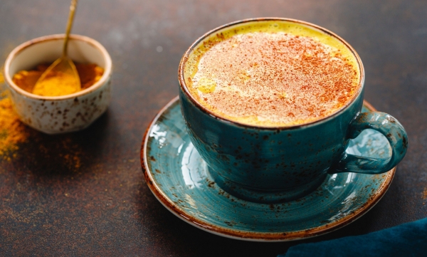 7 lợi ích khi cho thêm nghệ vào cà phê