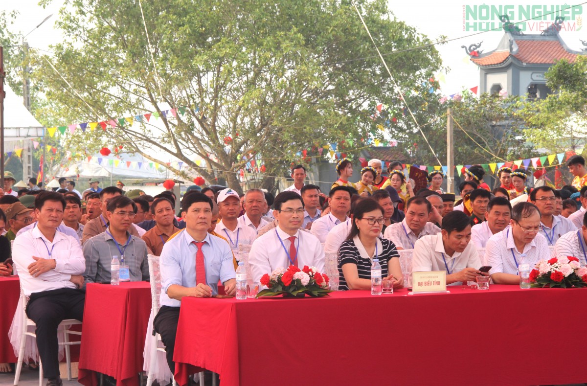 Trang trọng khai hội Đền Canh, xã Bình Minh lần thứ nhất năm 2026