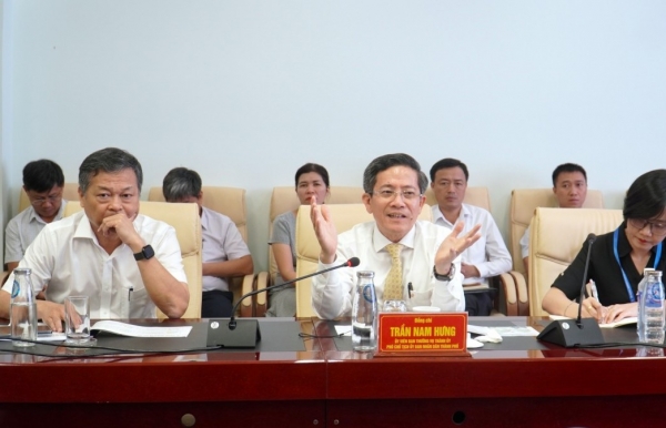 Lãnh đạo TP Đà Nẵng làm việc với Tổng Lãnh sự Hà Lan về việc phát triển Cảng hàng không Chu Lai