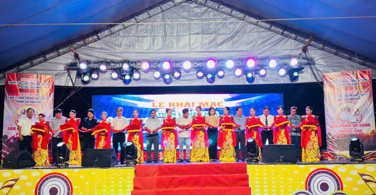 TP.HCM: Khai mạc Tuần lễ Văn hóa mua sắm và ẩm thực phường Phú Định năm 2026