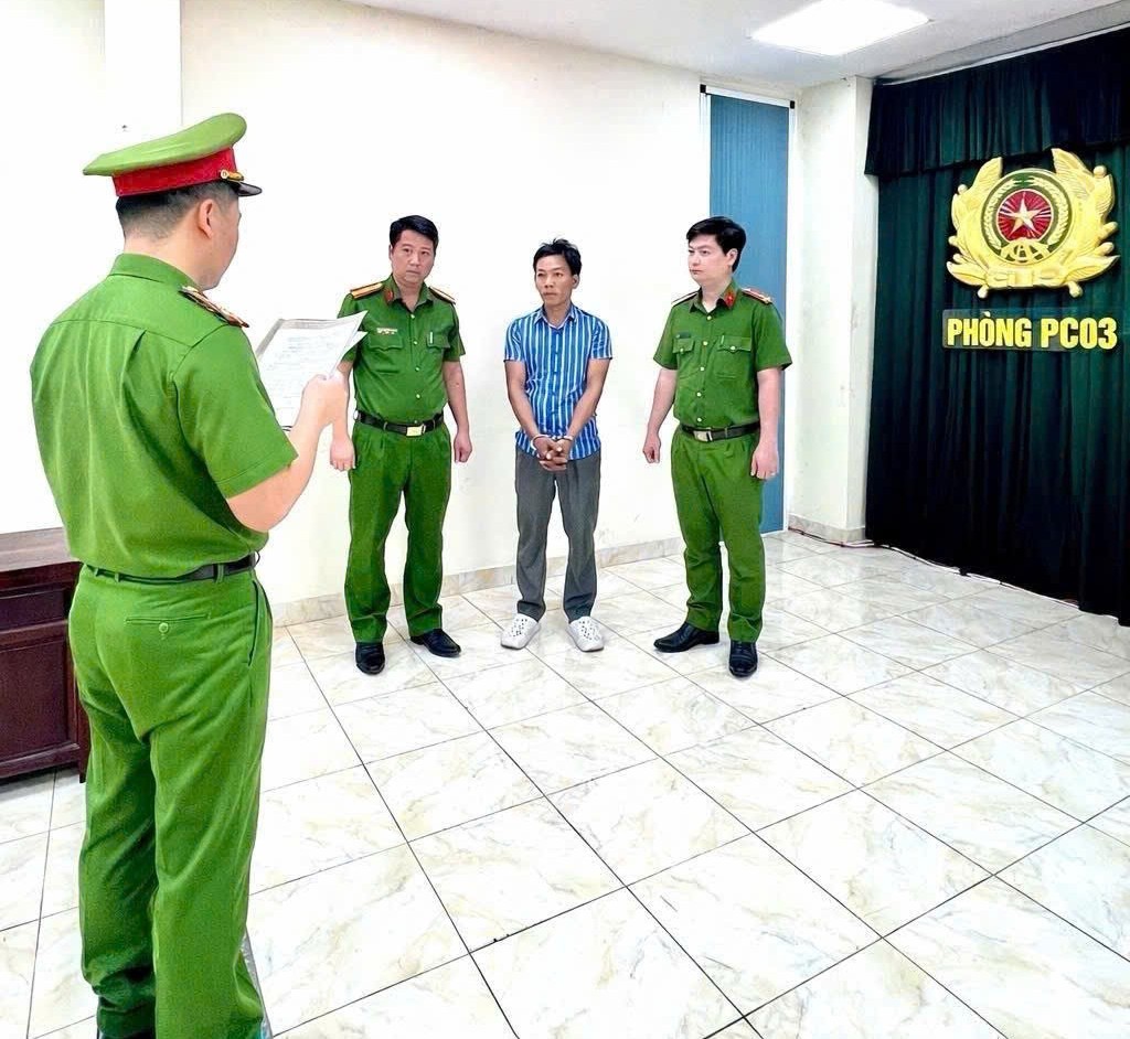 Đồng Nai: Phát hiện, bắt giữ đối tượng đổ trái phép 523 tấn chất thải