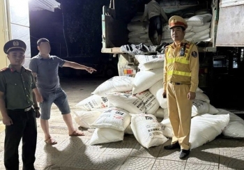 Cao Bằng: Thu giữ 10 tấn phân bón không rõ nguồn gốc