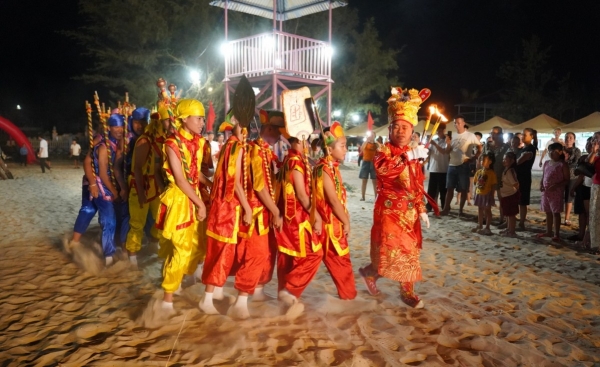 tuoi tre phuong phong quang thap sang khat vong bien xanh