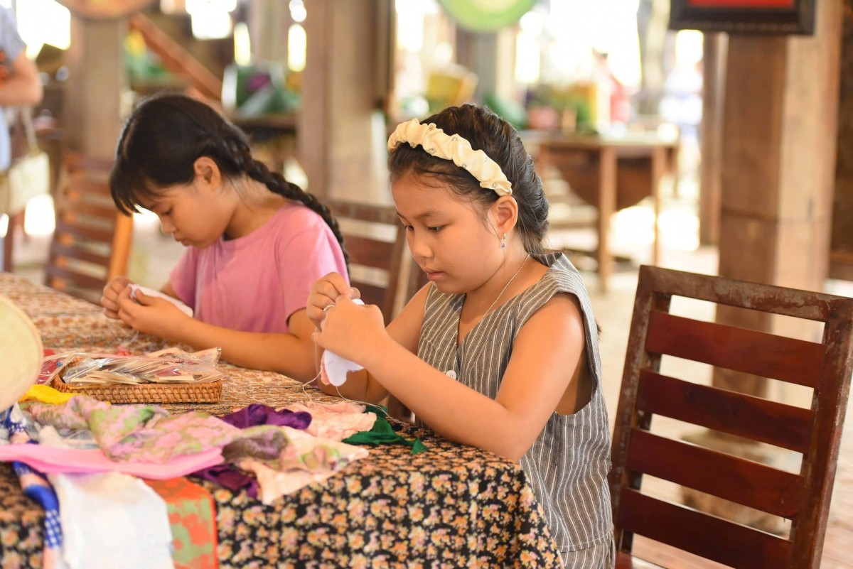 Phiên chợ quê “Mì xưa mì sớm” tái hiện sinh động đời sống làng quê Việt Nam.