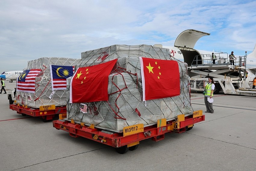 Tuyến tàu lạnh xuyên Đông Nam Á thúc đẩy xuất khẩu sầu riêng, kéo giảm giá tại Trung Quốc