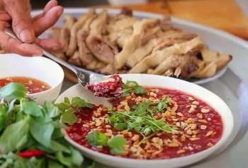 Hưng Yên: 31 người nghi ngộ độc thực phẩm do ăn tiết canh vịt