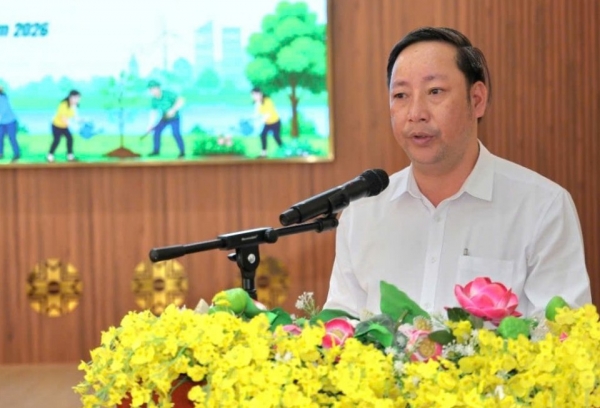Cán bộ và Nhân dân phường Ea Kao chung tay bảo vệ môi trường, lan tỏa thông điệp sống xanh