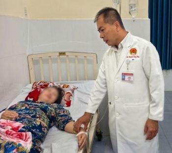 Khẩn trương điều tra vụ 22 người nghi ngộ độc sau ăn bánh mì ở Đồng Tháp
