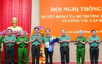 Công an tỉnh Gia Lai công bố quyết định điều động, bổ nhiệm và thăng cấp bậc hàm cán bộ