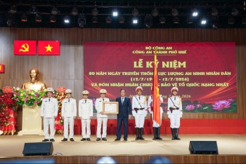 Lực lượng An ninh CATP Huế tiếp nối truyền thống vẻ vang 80 năm xây dựng, trưởng thành