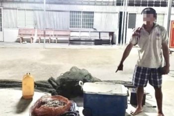 Cà Mau: Phạt 2 người dùng kích điện khai thác thủy sản trái phép