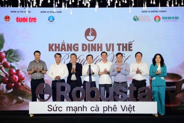 Phân Bón Cà Mau nâng tầm giá trị mới cho cà phê Robusta Việt
