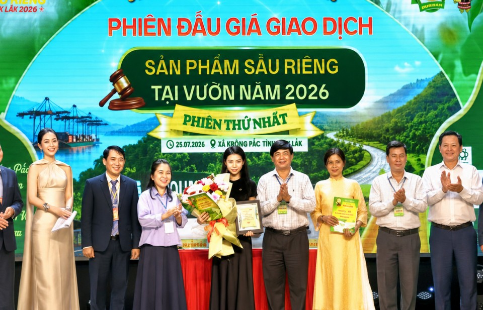 Đắk Lắk lần đầu tiên tổ chức phiên đấu giá giao dịch thành công lô sầu riêng gần 24 tỷ