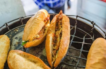 Khẩn trương điều tra, xử lý vụ 84 người nghi ngộ độc bánh mì tại Lâm Đồng